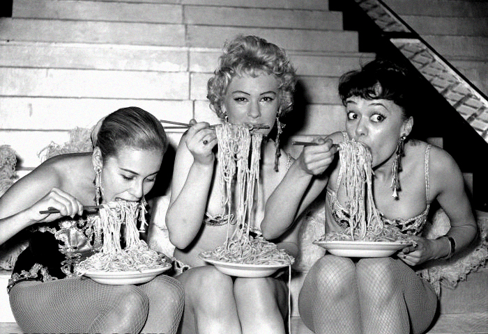 spaghetti-eating-contest-soho-fair